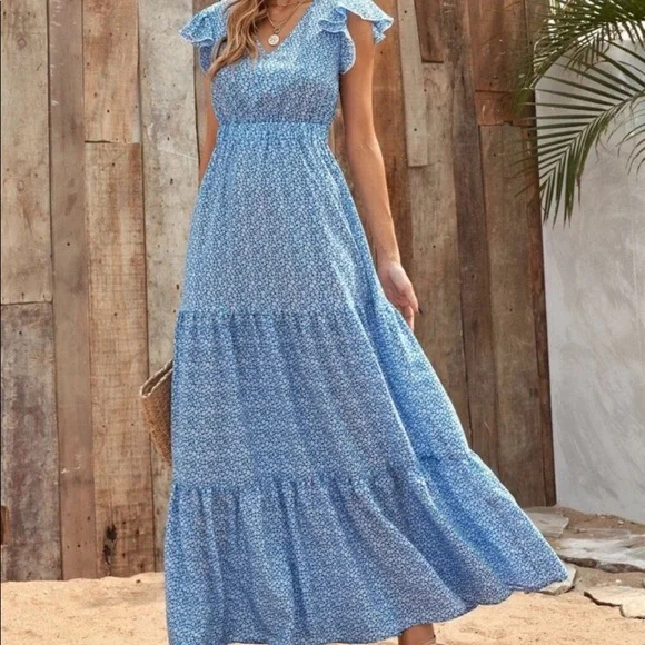 Shein curve royal blue and white floral v-neck tiered maxi dress, 1XL - Picture 5 of 5